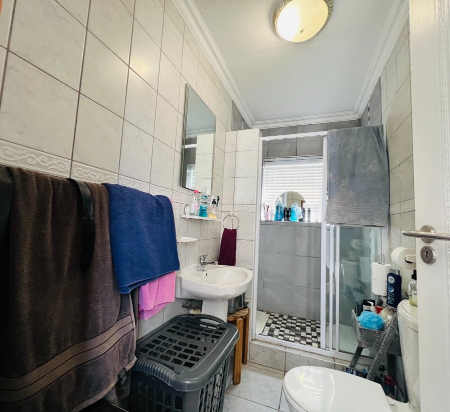 3 Bedroom Property for Sale in Island View Western Cape
